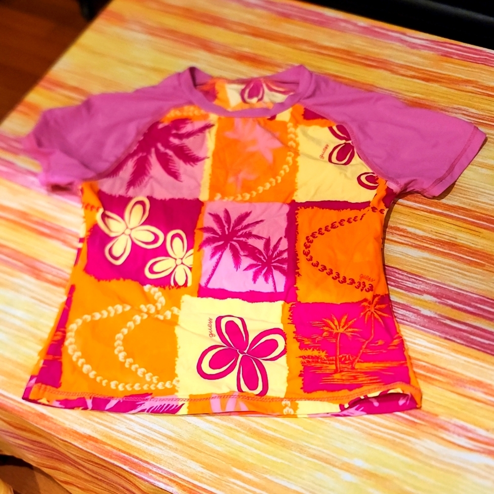 WORN 1X girls rashguard
